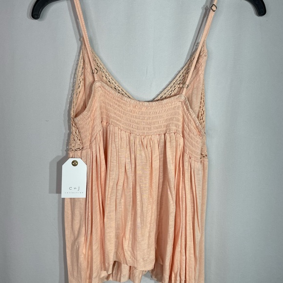 C & J Collection Top Size L.     0376 - Picture 5 of 5